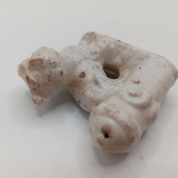 Vintage Dog Figurine At Hydrant Figure Ceramic Collectible - Picture 8 of 9